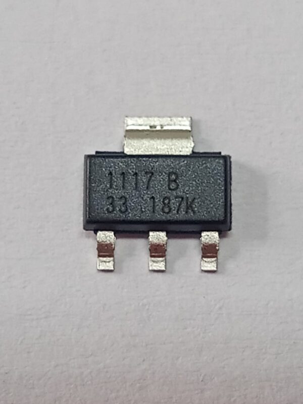 C. I. LC1117TL-TR33 Regulador de tensão 3,3V Low Dropout smd SOT-223. Equivalentes: LM1117MPX-3.3, LD1117S33TR, AMS1117-3.3, AP1117D33