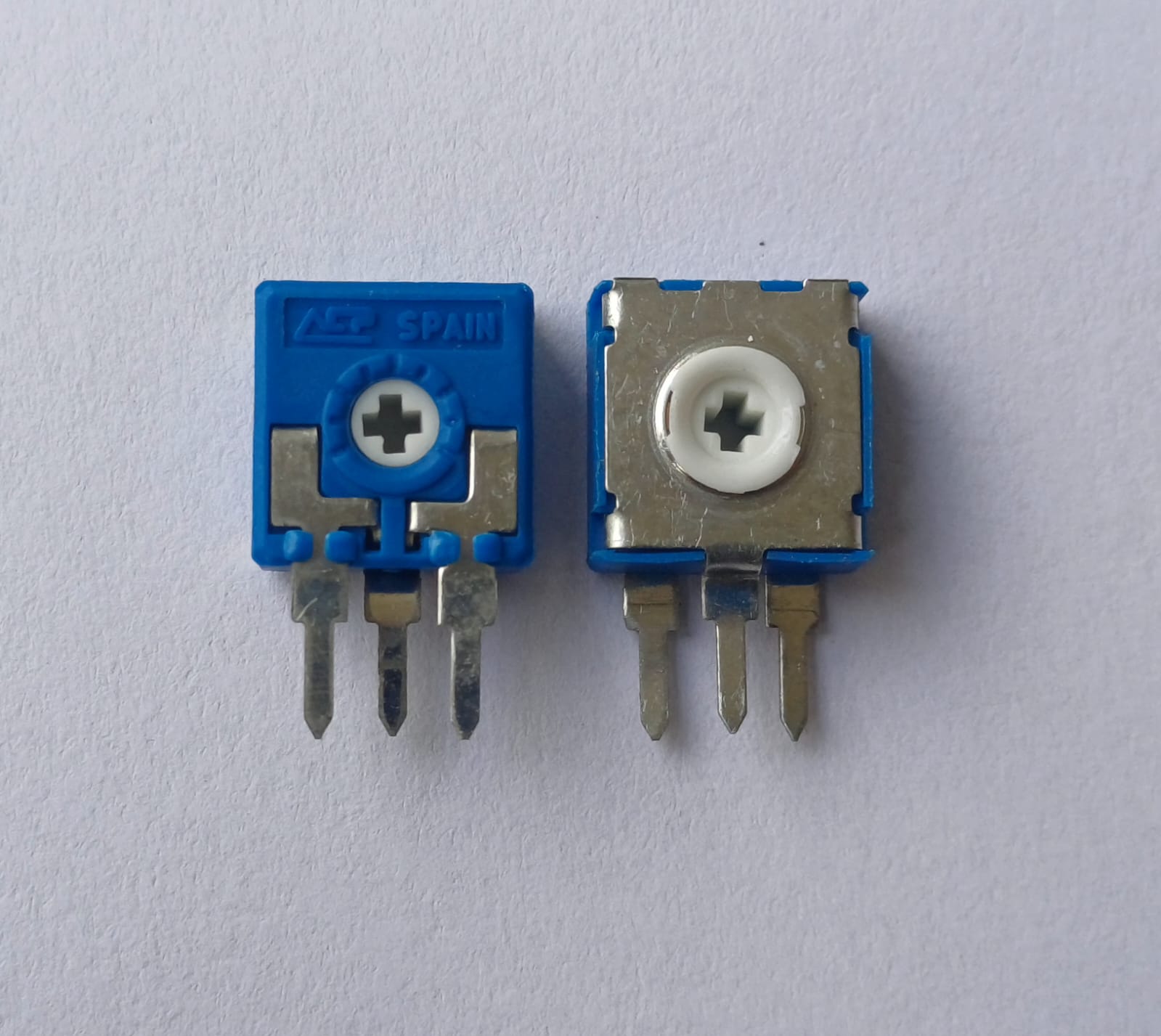 TRIMPOT 10MM VERTICAL 1K CA9RH2,5 - Imagem 2